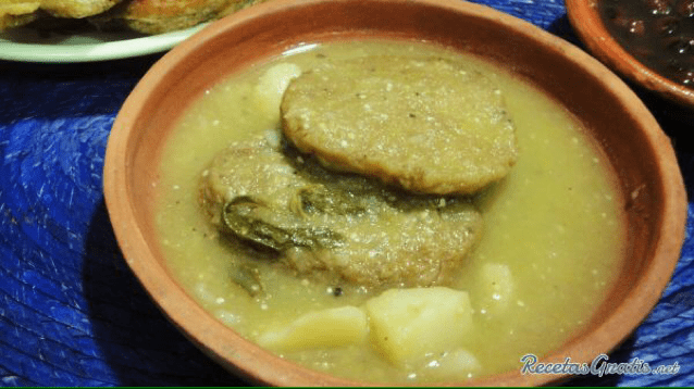 receta de tortitas en chile verde