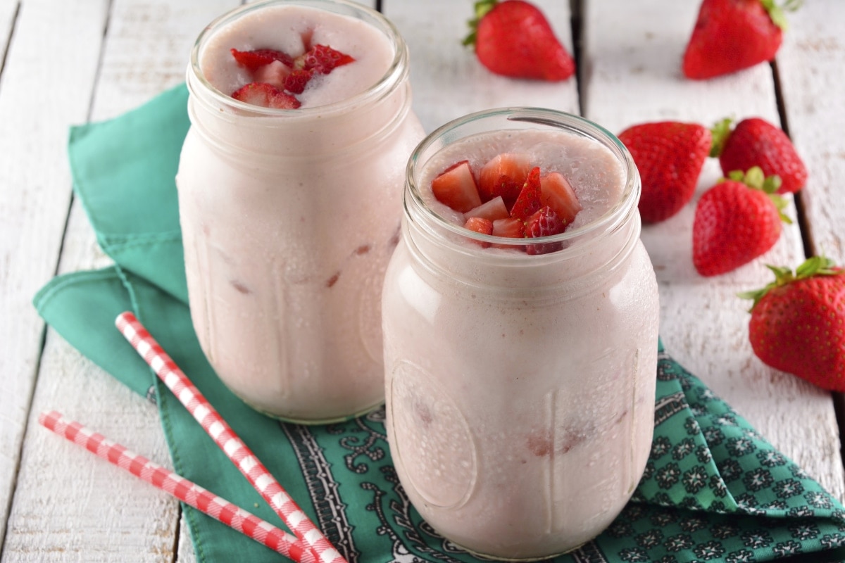 Receta de Agua de Fresa con Crema