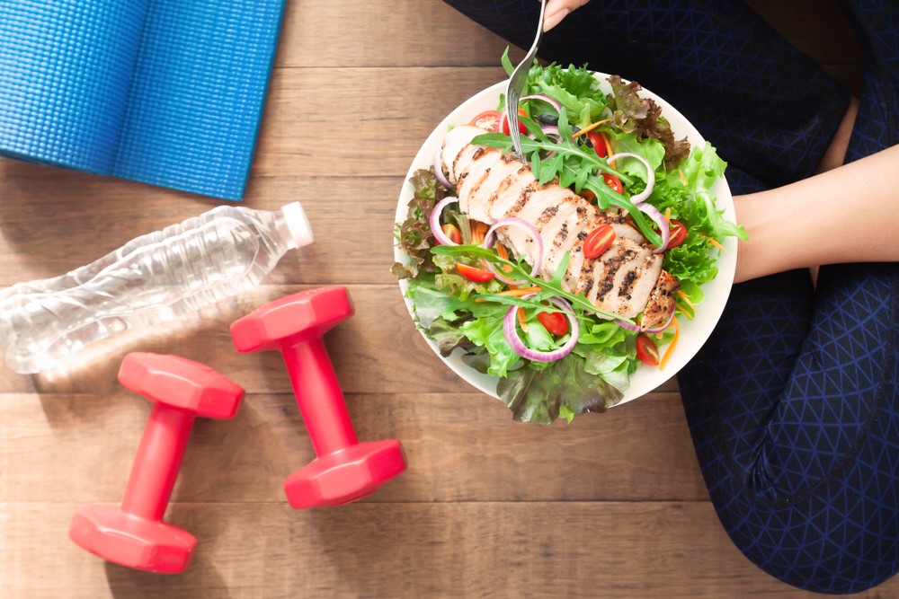 Qué comer antes y después de hacer ejercicio?