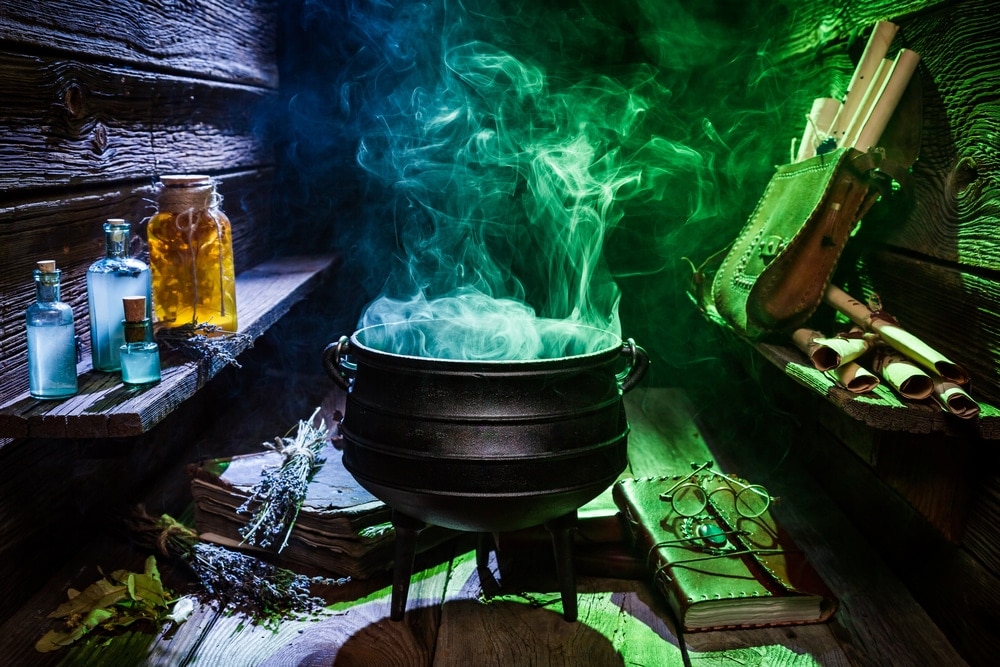 El caldero, un instrumento mágico para las brujas y cocineras