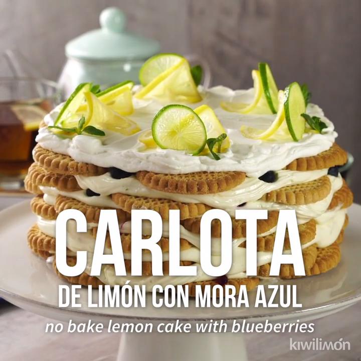 Carlota de Limón con Mora Azul