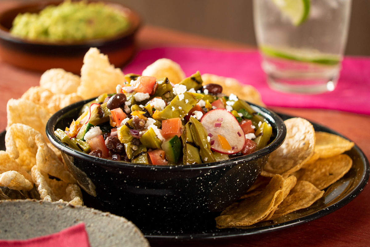 Ensalada de Nopales Tatemados