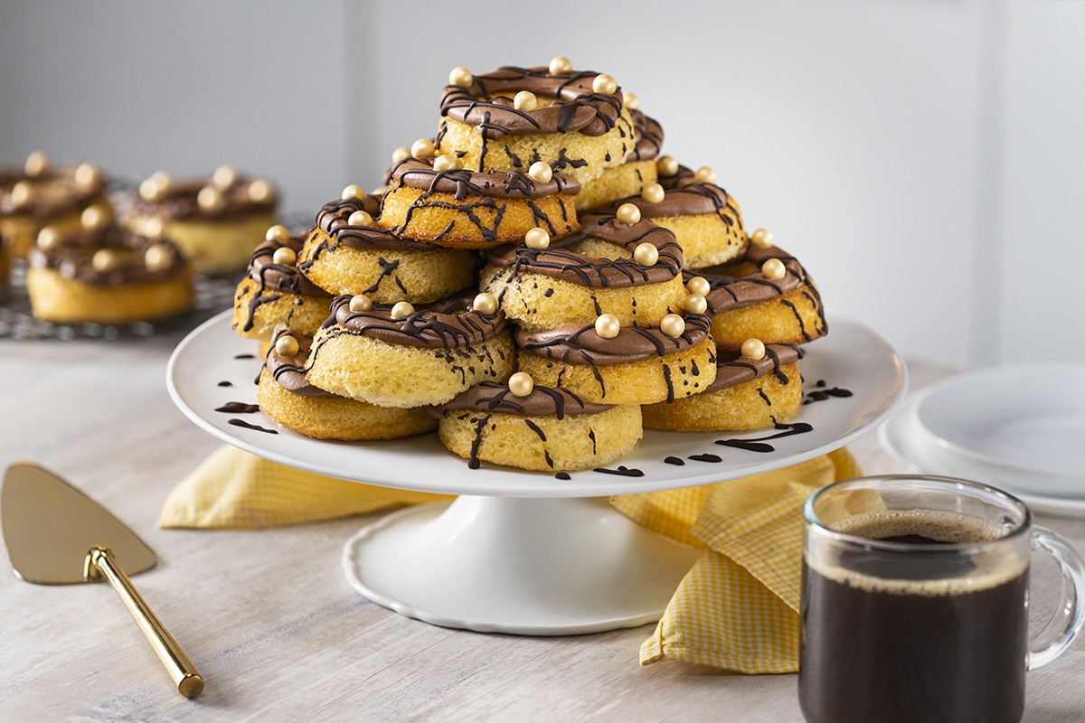 Pastel de Donas de Vainilla