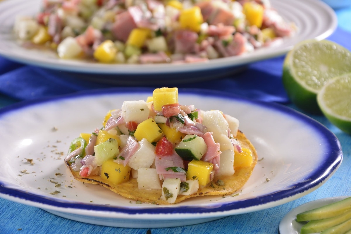 Ceviche Mexicano de Mango con Palmitos y Pechuga de Pavo