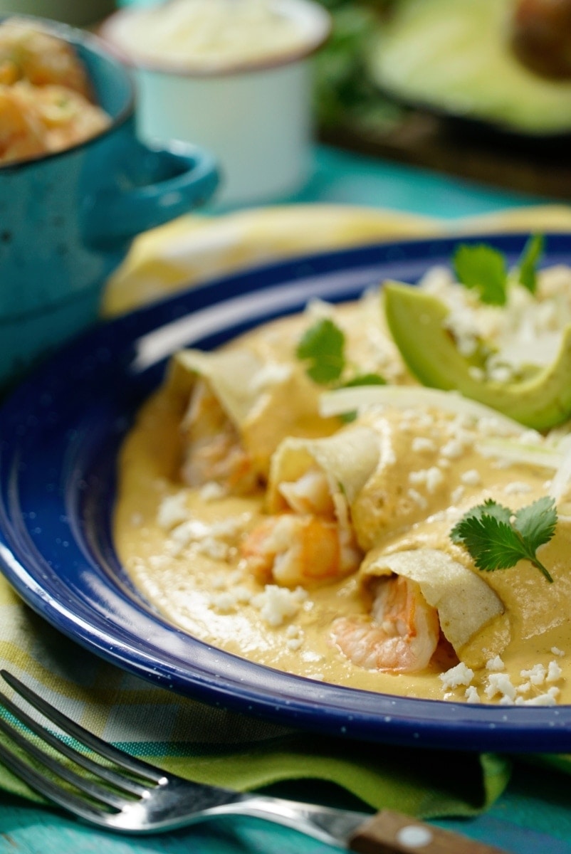 Enchiladas de Camarón en Salsa de Chipotle