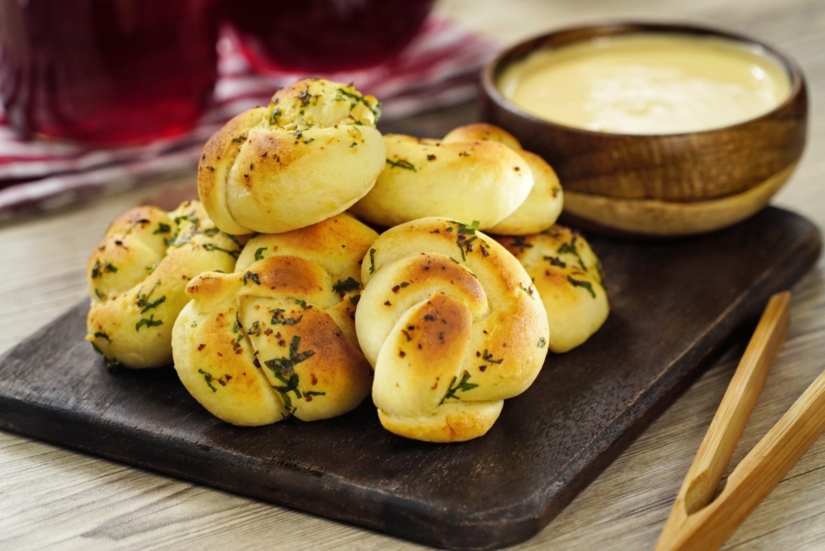 Garlic Knots